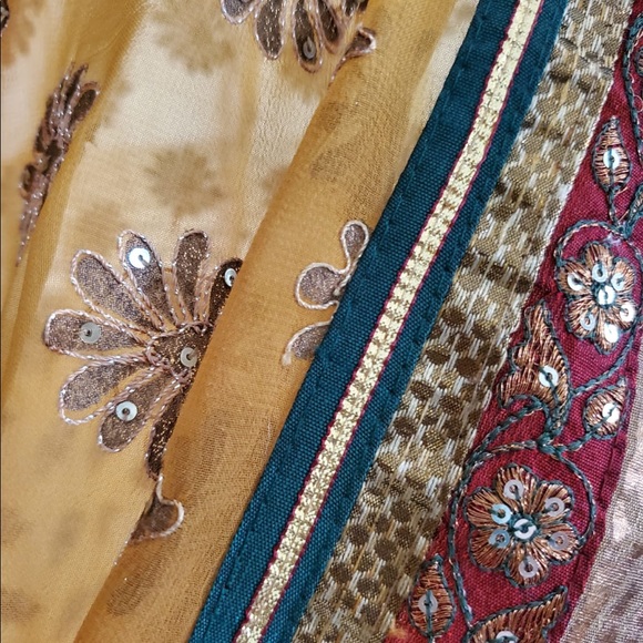 Mustard saree with maroon and teal details and gold embroidery. - Picture 2 of 3